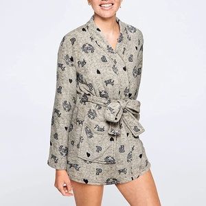 Victoria's Secret Plush Robe w Pockets SIZE M/L